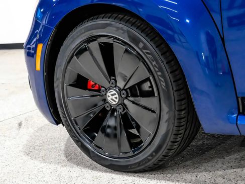 Used 2014 Volkswagen Beetle GSR image 53