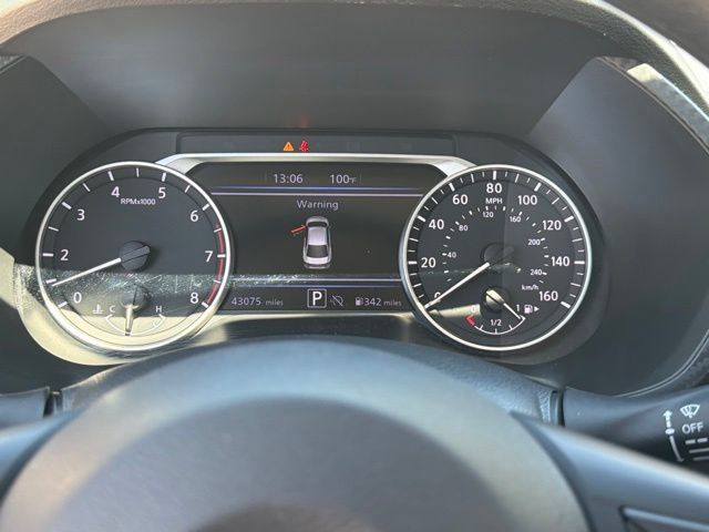 Used 2025 Nissan Sentra SV FWD image 28