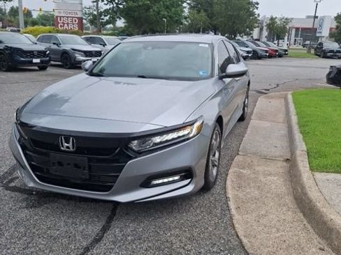 Used 2019 Honda Accord EX image 3
