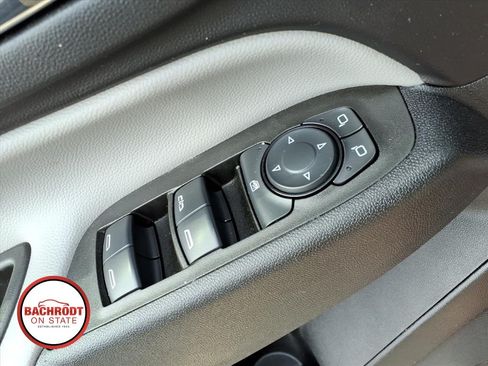 Used 2024 Chevrolet Equinox LS w/ Driver Confidence II Package FWD image 16