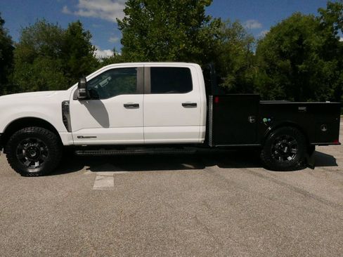 Used 2025 Ford F250 XL w/ FX4 Off-Road Package AWD/4WD image 2