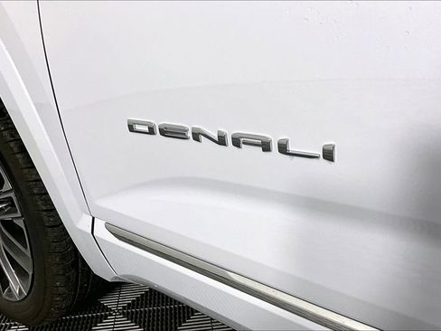 New 2026 GMC Terrain Denali w/ LPO, Floor Liner Package image 9