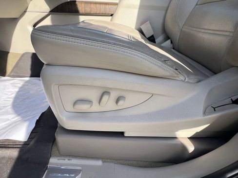 Used 2018 GMC Yukon Denali w/ Denali Ultimate Package image 12