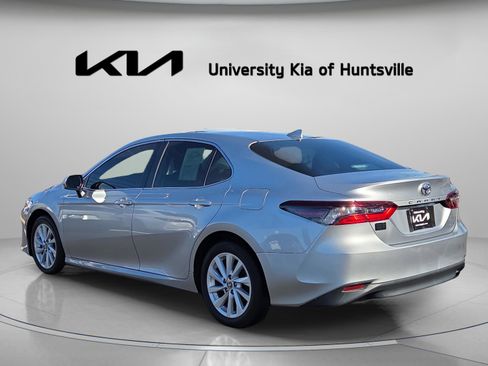 Used 2024 Toyota Camry LE image 5