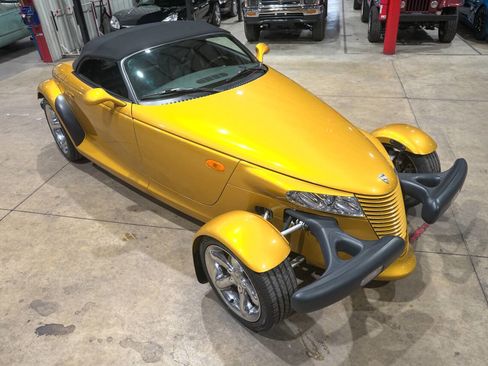 Used 2002 Chrysler Prowler RWD image 28
