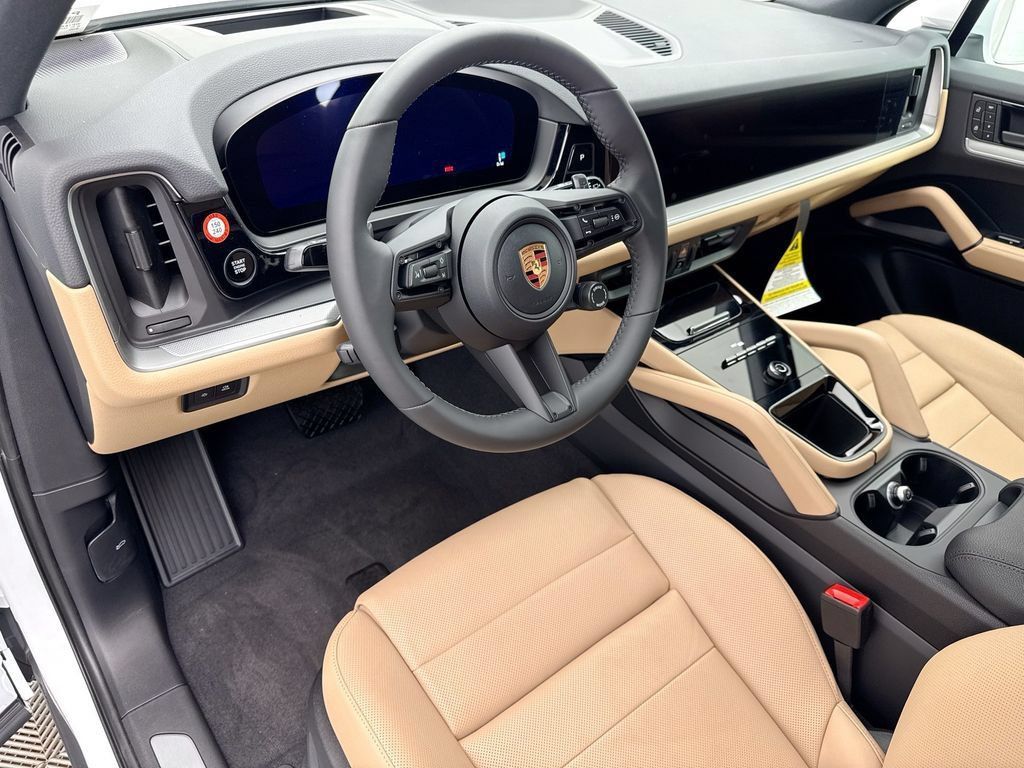 Used 2026 Porsche Cayenne AWD/4WD image 4