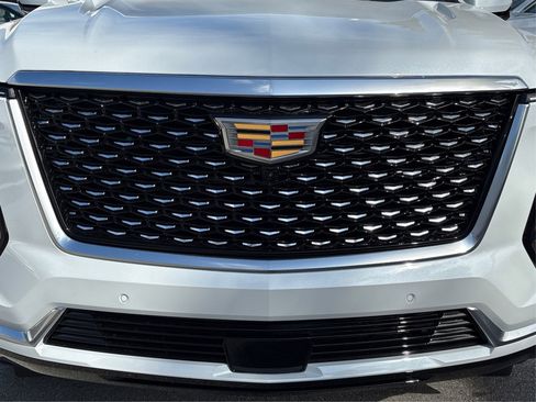New 2026 Cadillac Escalade Luxury image 15
