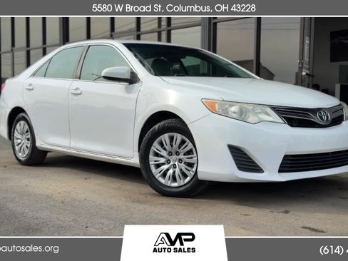 Used 2014 Toyota Camry LE FWD image 1
