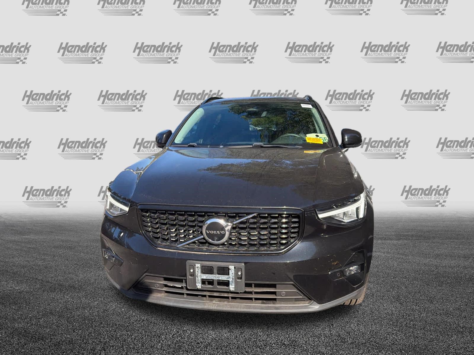 Used 2023 Volvo XC40 B5 Plus w/ Climate Package AWD/4WD image 6