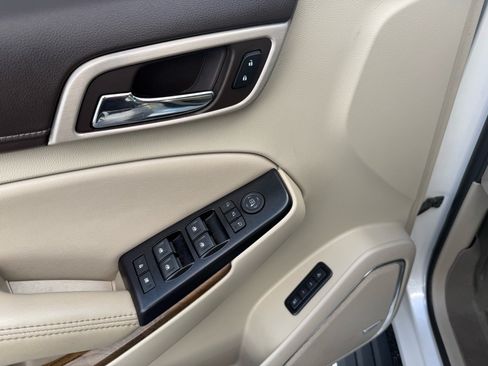 Used 2018 GMC Yukon XL Denali w/ Denali Ultimate Package AWD/4WD image 16