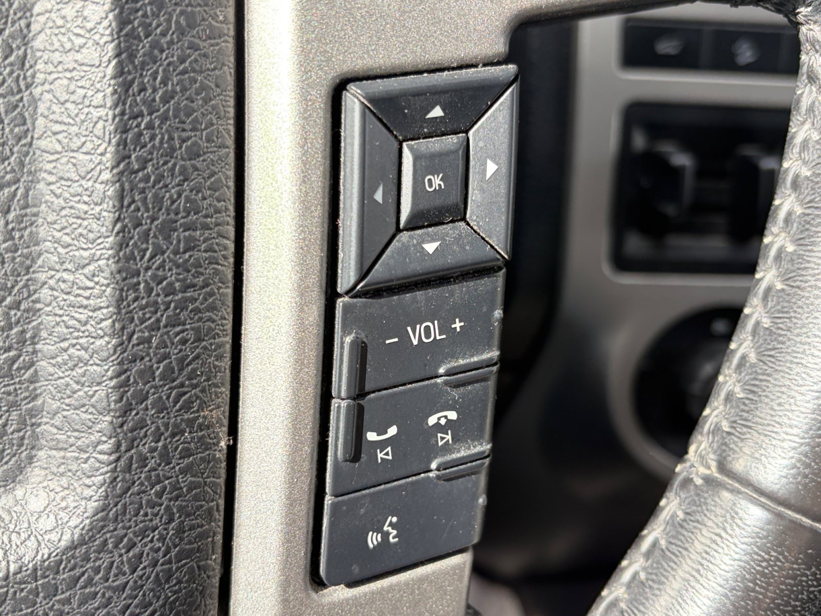 Used 2016 Ford Expedition EL Limited w/ Equipment Group 301A AWD/4WD image 19