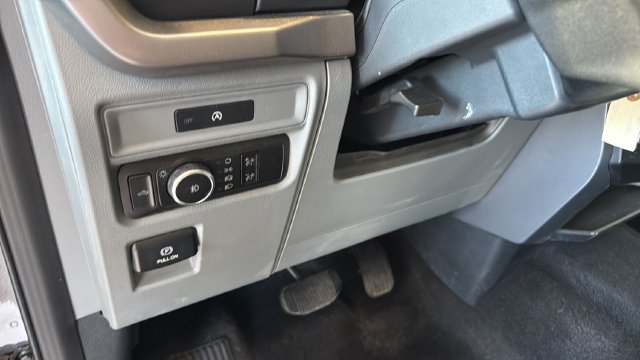 Used 2025 Ford F150 XLT w/ Equipment Group 301A Standard AWD/4WD image 10