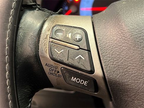 Used 2011 Toyota Camry SE image 18