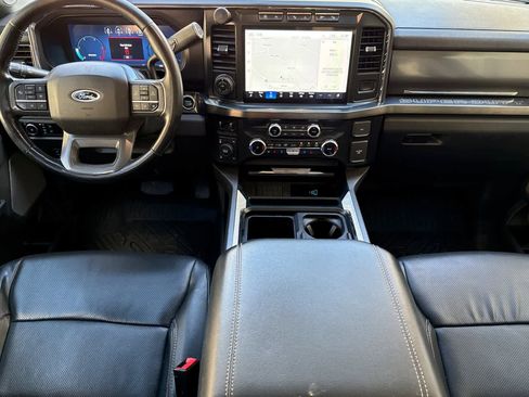 Used 2023 Ford F350 Lariat w/ Lariat Ultimate Package image 14