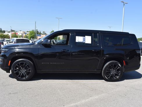 Used 2024 Jeep Grand Wagoneer L Series III w/ Rear Seat Video Group 1 AWD/4WD image 6