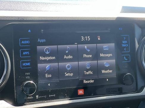 Used 2019 Toyota Tacoma TRD Sport AWD/4WD image 19