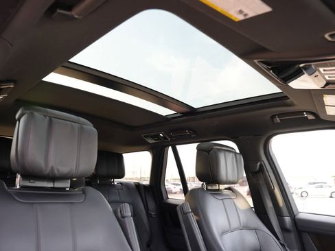 Used 2020 Land Rover Range Rover HSE AWD/4WD image 23