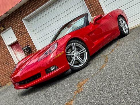 Used 2008 Chevrolet Corvette Convertible w/ Preferred Equipment Group image 8