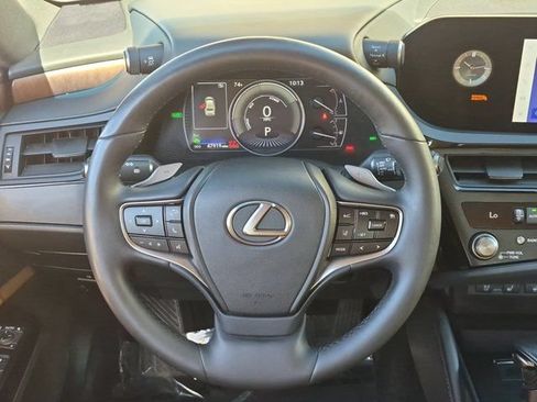 Used 2023 Lexus ES 300h w/ Premium Package FWD image 18