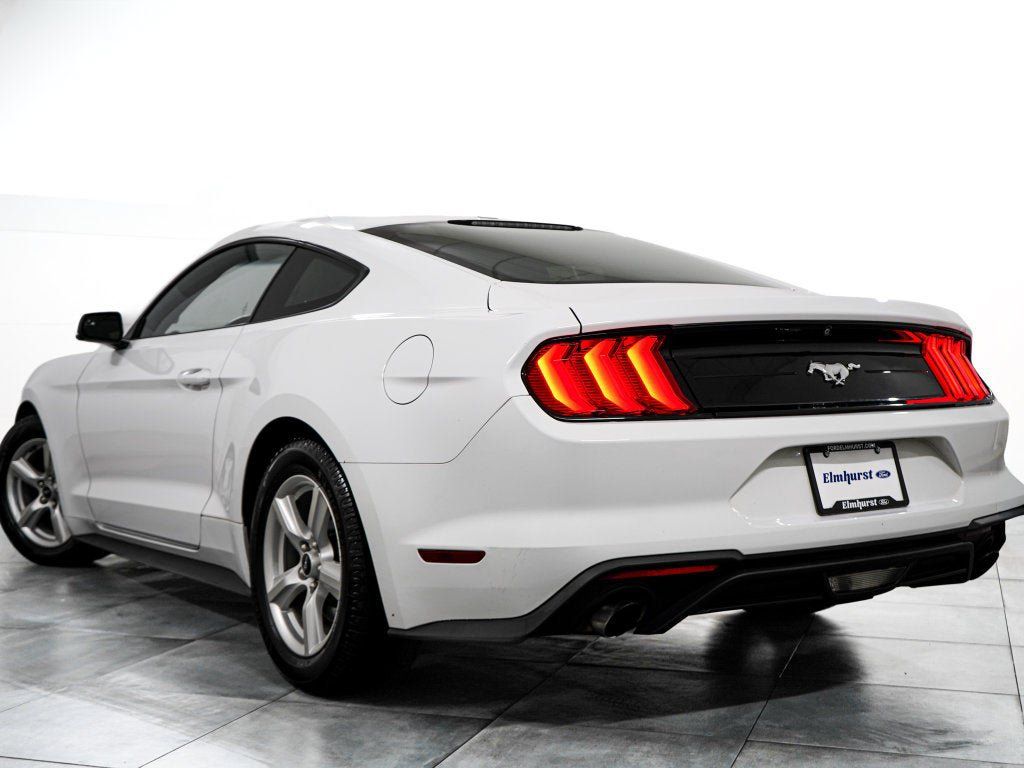 Used 2019 Ford Mustang Coupe RWD image 5