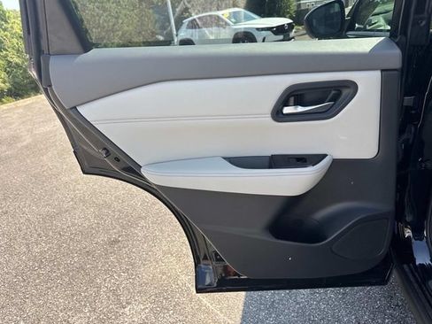 New 2026 Nissan Rogue Dark Armor AWD/4WD image 15