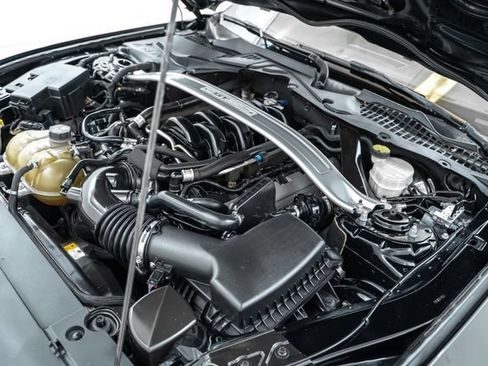 Used 2017 Ford Mustang GT Premium w/ Equipment Group 401A RWD image 29