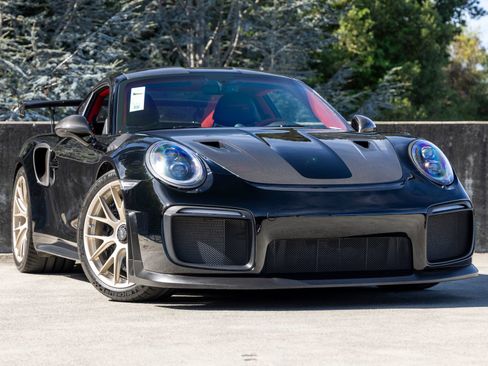 Used 2018 Porsche 911 GT2 RS image 6