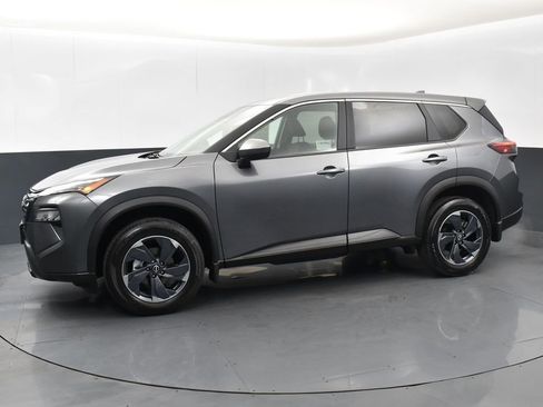 New 2026 Nissan Rogue SV image 4