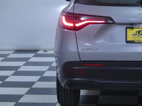 Used 2025 Honda HR-V LX image 27
