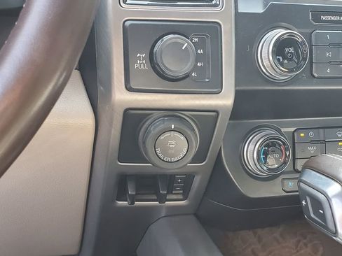 Used 2019 Ford F150 Limited AWD/4WD image 25