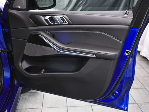 Used 2025 BMW X5 M60i w/ Executive Package AWD/4WD image 17