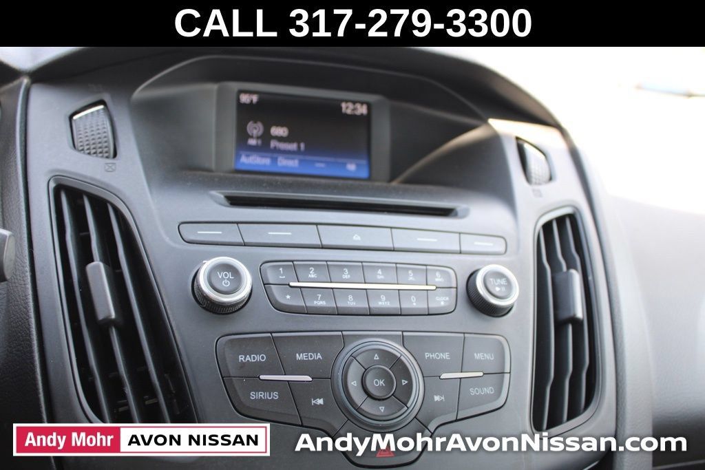 Used 2017 Ford Focus SE FWD image 31