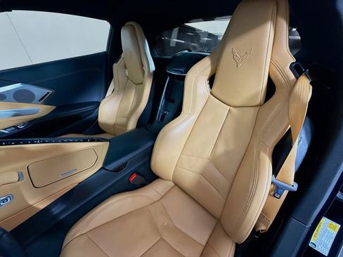 Used 2025 Chevrolet Corvette Stingray Preferred Cpe w/ 2LT image 24