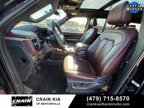 Used 2024 Ford Expedition Limited image 22