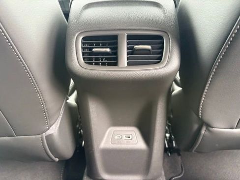 Certified 2023 Buick Envision Preferred FWD image 18