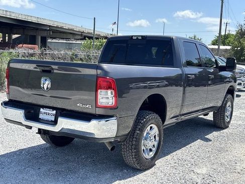 Used 2024 RAM 2500 Tradesman w/ Chrome Appearance Group AWD/4WD image 3