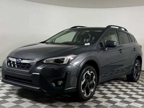 Used 2021 Subaru Crosstrek 2.5i Limited w/ Moonroof Package 2 AWD/4WD image 2