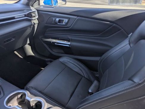 Used 2024 Ford Mustang GT Premium image 15