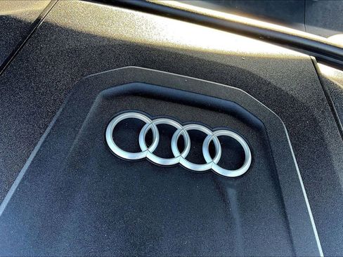 Used 2023 Audi Q7 3.0T Premium Plus AWD/4WD image 32