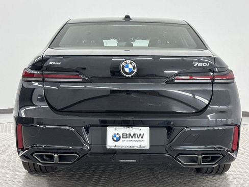 New 2025 BMW 760i xDrive w/ Premium Package image 10