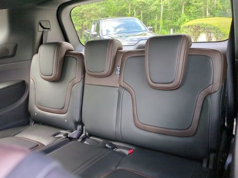 New 2026 Nissan Armada SL w/ Captain's Chari Seat Package AWD/4WD image 21