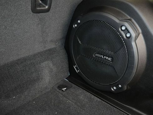 Used 2024 Jeep Wrangler Unlimited image 43