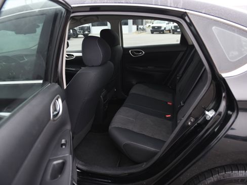 Used 2015 Nissan Sentra SV image 12