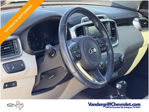 Used 2018 Kia Sorento EX AWD/4WD image 10