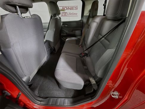 Certified 2025 Nissan Frontier SV w/ SV Convenience Package image 29