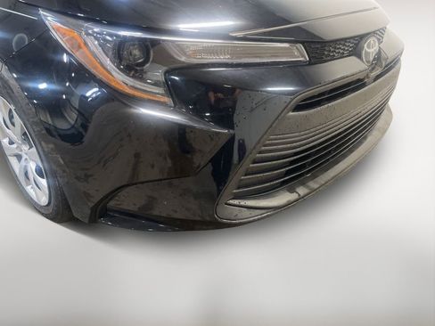 Certified 2025 Toyota Corolla LE image 2