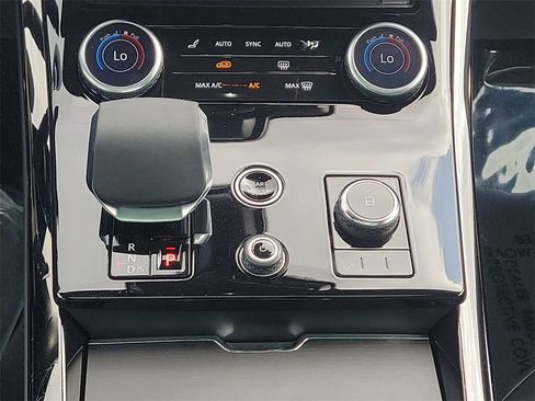 Certified 2023 Land Rover Range Rover Sport SE image 20