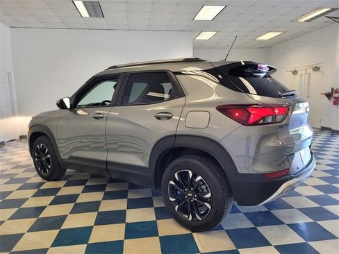 Used 2023 Chevrolet TrailBlazer LT w/ Convenience Package image 5