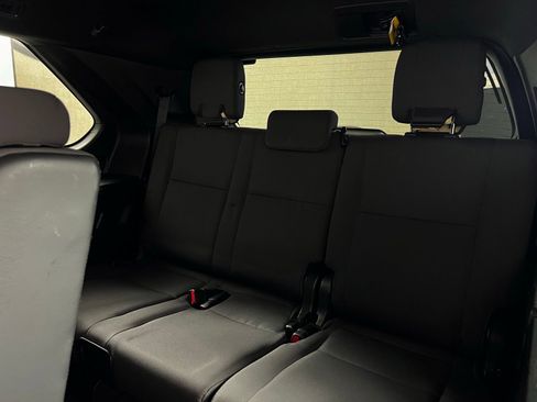 Certified 2025 Toyota Sequoia SR5 image 26