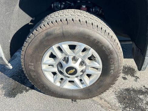 Used 2024 Chevrolet Silverado 2500 LT w/ Safety Package AWD/4WD image 16